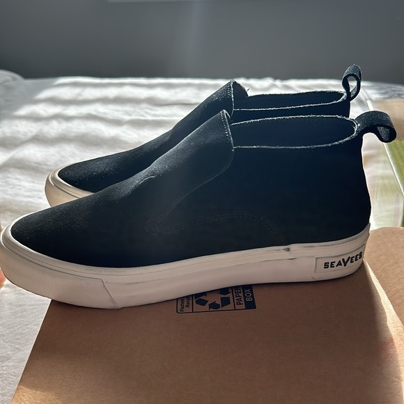 SeaVee shoes - Picture 2 of 5